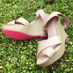NWT - Platform Wedges